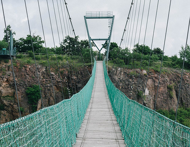 景區(qū)木質(zhì)吊橋優(yōu)點(diǎn)
