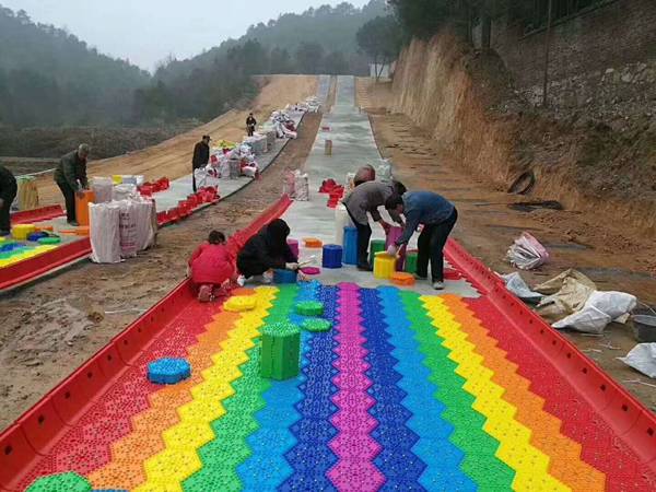 無動力游樂設(shè)備的使用壽命如何延長