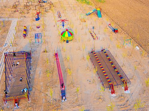 作為經(jīng)營(yíng)者如何選擇無動(dòng)力兒童樂園廠家